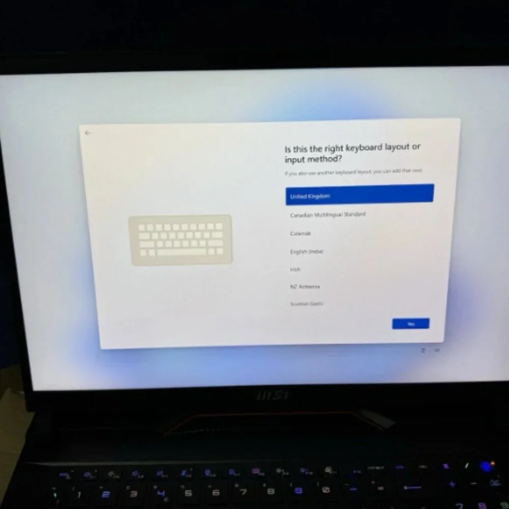MSI Raider GE78 HX Gaming Laptop 13V, I9 13980HX, RTX 4090, 2TB SSD, 16gb RAM